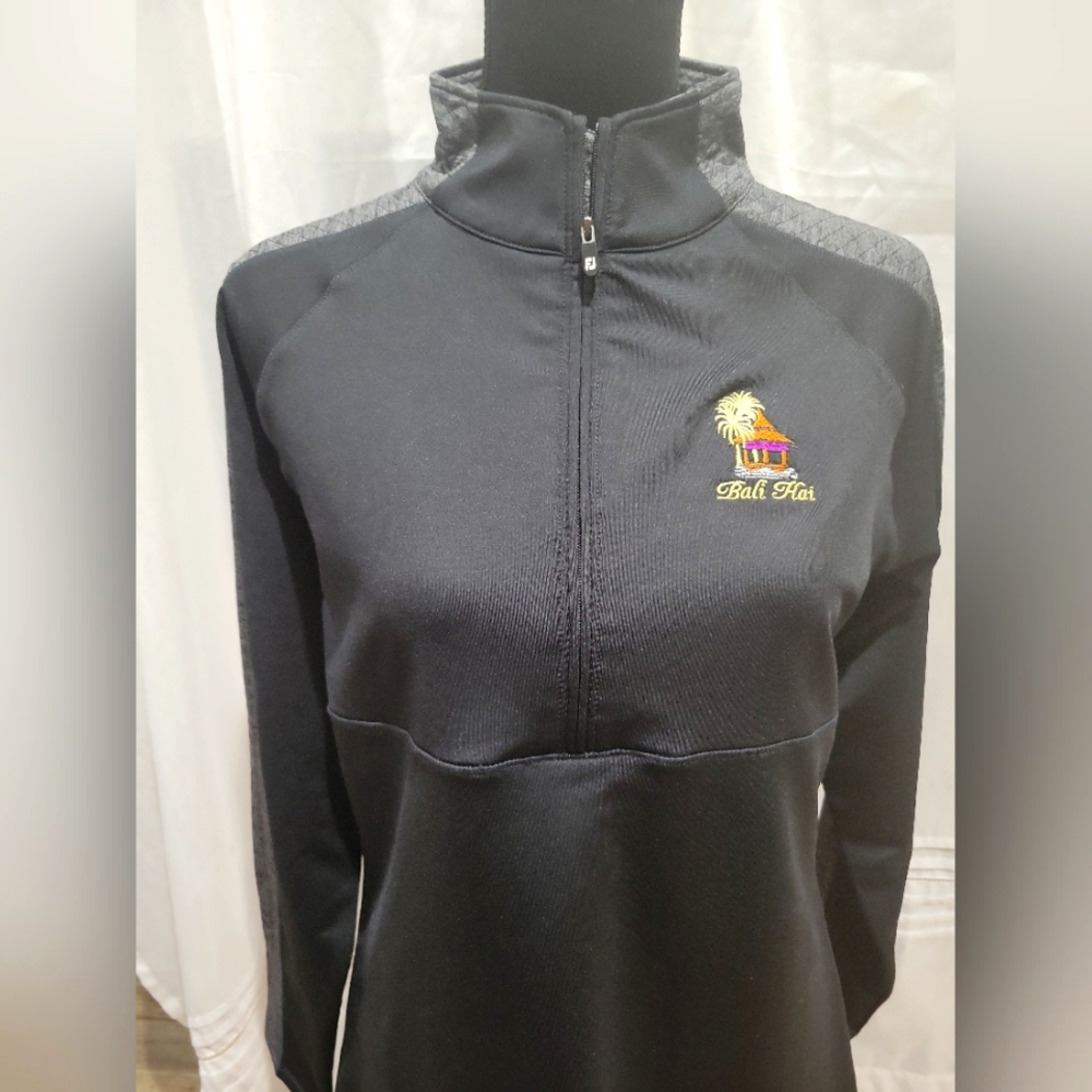 FJ Foot joy Golf Leisure Womens Med black pullover Outerwear. NWT
